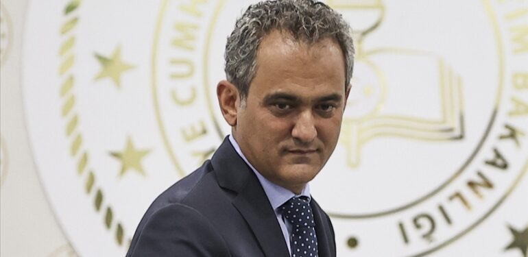 Bakan Özer açıkladı: İsimleri okullarda yaşatılacak