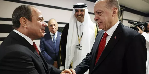 Sisi ile ilk sıcak temas