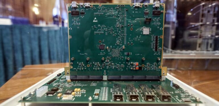 Yerli savaş uçağının görev bilgisayarı ilk kez tanıtıldı