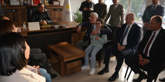 Müsavat Dervişoğlu’ndan İYİ Parti Aliağa Başkanlığına Ziyaret