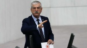 chp-izmir-milletvekili-kani-beko-eyt-liler-icin-cagri-yapti