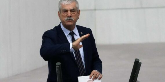 chp-izmir-milletvekili-kani-beko-eyt-liler-icin-cagri-yapti