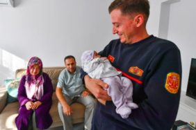 kahraman-itfaiyeci-yangindan-kurtardigi-nehir-bebekle-bulustu