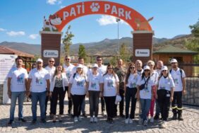 socar-gonulluleri-nden-patipark-taki-can-dostlara-ziyaret