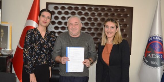 Aliağa Esnaf Odasından  Üyelerine İngilizce Eğitim Desteği