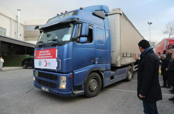 2-aliagalilar-depremzedeler-icin-seferber-oldu