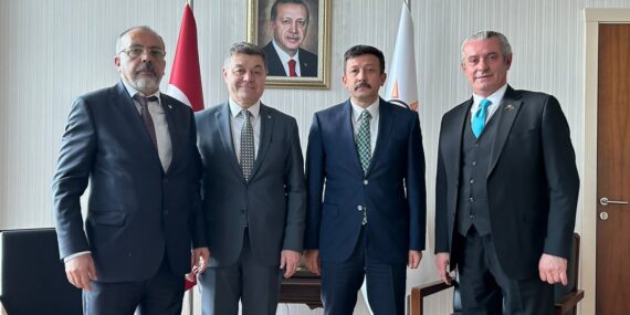 ALİAĞA BERGAMA VE MENEMEN TİCARET ODASI BAŞKANLARI, ‘MİLLETVEKİLİ’ TALEBİ İÇİN AK PARTİ CHP ve İYİ PARTİ GENEL MERKEZLERİNİ ZİYARET ETTİ