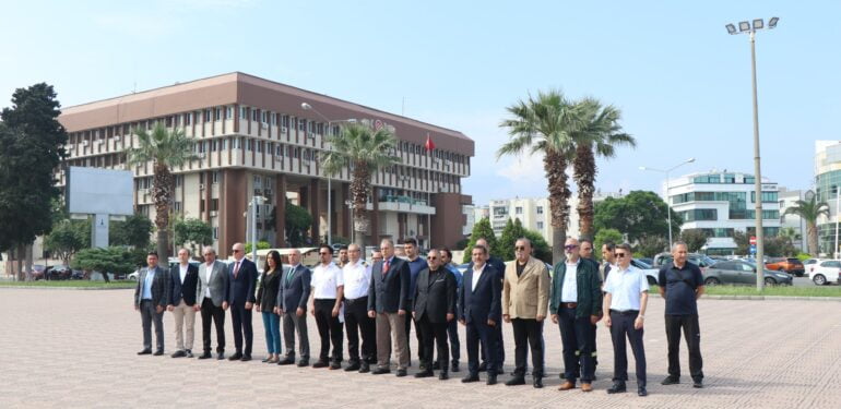 ALİAĞA’DA KILAVUZ KAPTANLARI HAFTASI’NDA MESLEK ŞEHİTLERİ ANILDI