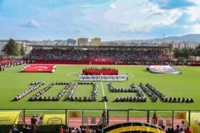 1 Aliağa Cumhuriyet İçin Atatürk Stadına Koştu