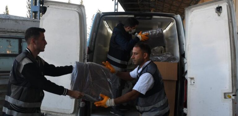 Kış destek paketleri dağıtılıyor