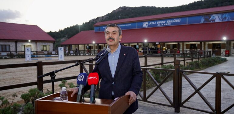 Başkan Serkan Acar, “5 Ayda 134 Engelli Bireye Bin 56 Seans Terapi Hizmeti Verildi”